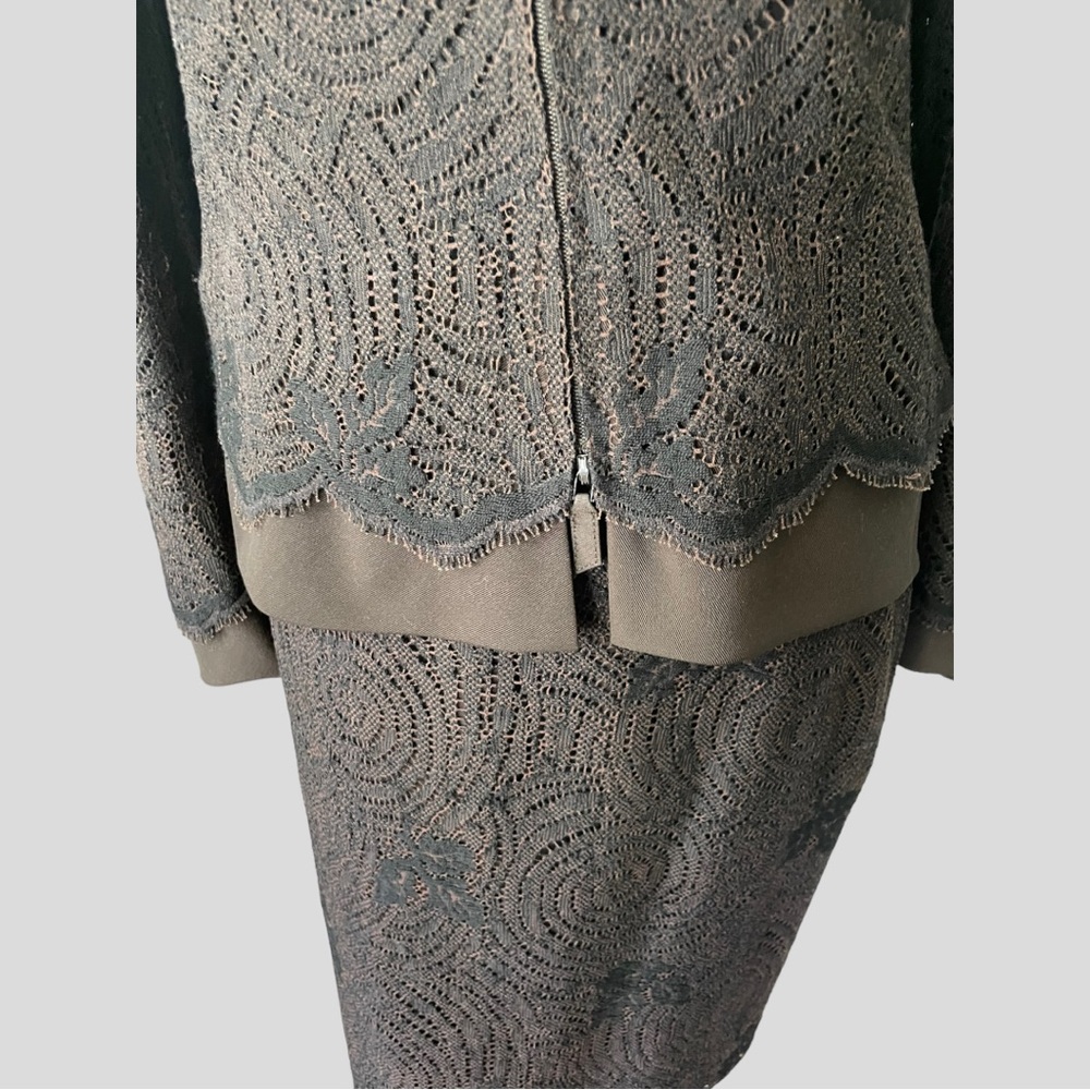 AKRIS LACE SUIT JACKET SKIRT SIZE 6 SWITZERLAND - Picture 6 of 17